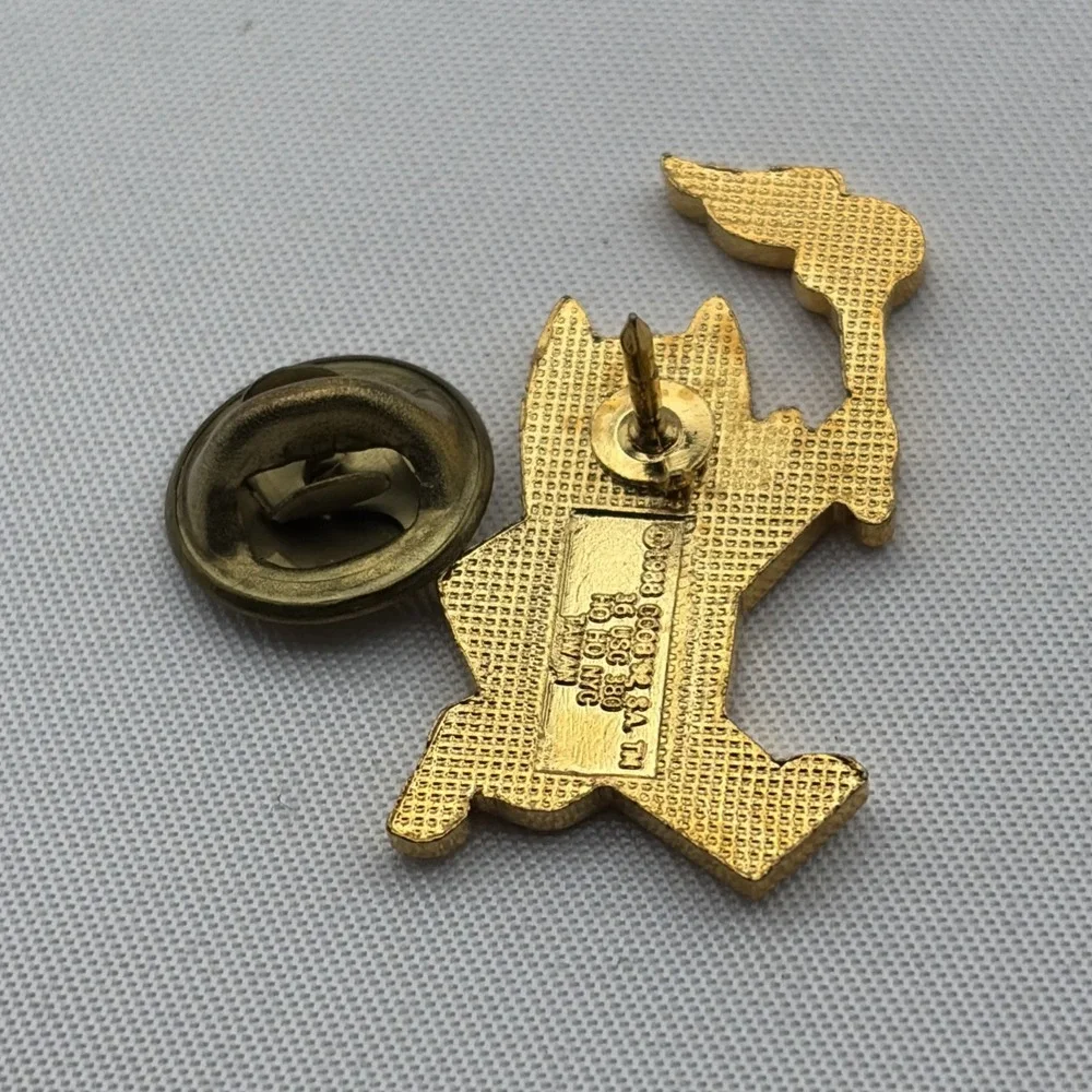 1992 Barcelona Summer Olympics Cobi Mascot Olympic Torch Running Lapel Hat Pin